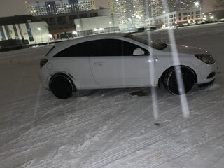 2010 Opel Astra GTC H Рестайлинг, белый, 500000 рублей, вид 5
