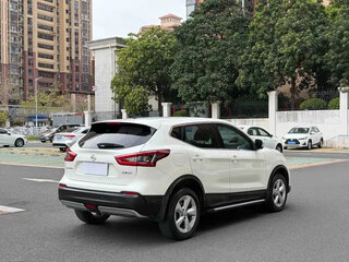 2022 Nissan Qashqai II Рестайлинг, белый, 1480000 рублей, вид 4