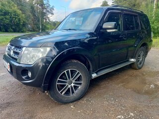 2013 Mitsubishi Pajero IV Рестайлинг 1, чёрный, 2350000 рублей, вид 1
