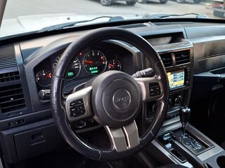 2012 Jeep Cherokee IV (KK), серебристый, 1630000 рублей, вид 5