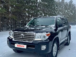 2014 Toyota Land Cruiser 200 Series Рестайлинг 1, чёрный, 3400000 рублей, вид 2