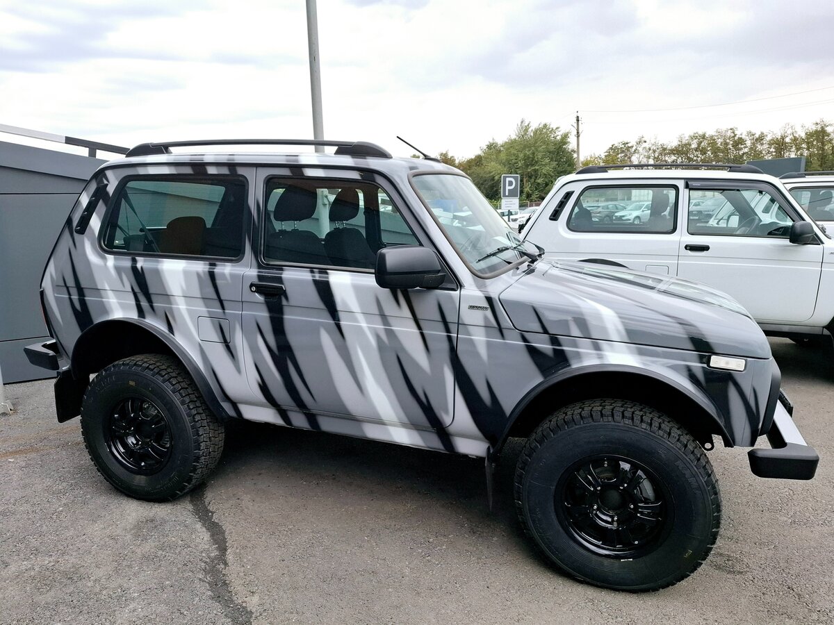 Открыть фотографии: Lada (ВАЗ) Niva Legend I