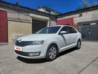 2016 Skoda Rapid I, белый, 800000 рублей, вид 1
