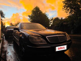 2002 Mercedes-Benz S-Класс 500 IV (W220), чёрный, 800000 рублей, вид 1