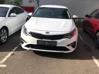 2019 Kia Optima IV Рестайлинг, жёлтый, 1299000 рублей, вид 3