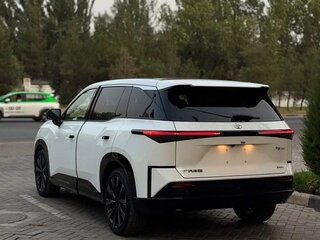 2026 Toyota bZ3X 58.3 kWh, белый, 2800000 рублей, вид 5