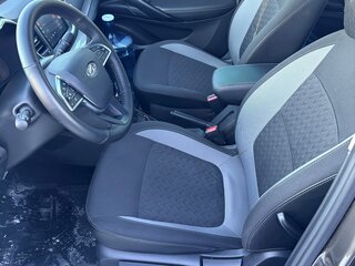 2024 Lada (ВАЗ) Vesta I Рестайлинг (NG), коричневый, 1355000 рублей, вид 5
