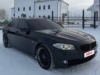 2013 BMW 5 серии 528i xDrive VI (F10/F11/F07), чёрный, 2200000 рублей, вид 1