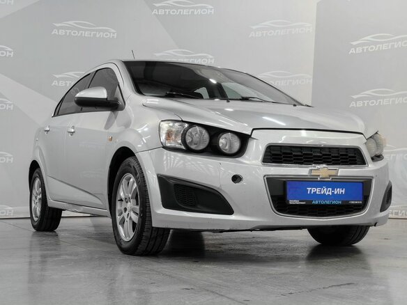 2014 Chevrolet Aveo II, серебристый, 550000 рублей - вид 21