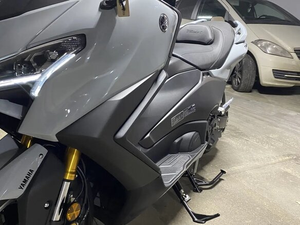 2025 Yamaha TMAX, серый, 1650000 рублей - вид 10