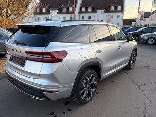 2025 Skoda Kodiaq II, серебристый, 6081788 рублей, вид 5