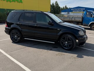 1998 Mercedes-Benz M-Класс 320 I (W163), чёрный, 550000 рублей, вид 5