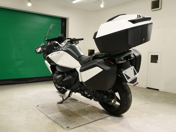 2026 BMW R 1300 RT, белый, 2707000 рублей - вид 5