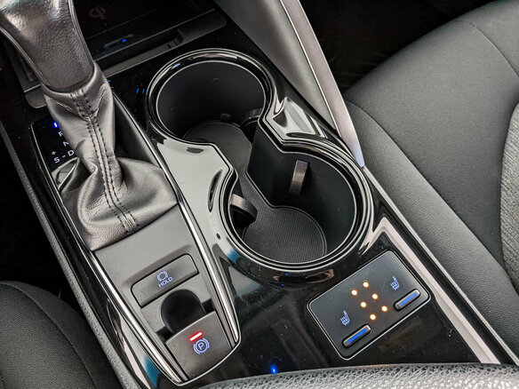 2019 Toyota Camry VIII (XV70), чёрный, 2580000 рублей - вид 20