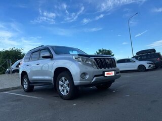 2014 Toyota Land Cruiser Prado 150 Series Рестайлинг 1, серебристый, 3150000 рублей, вид 4