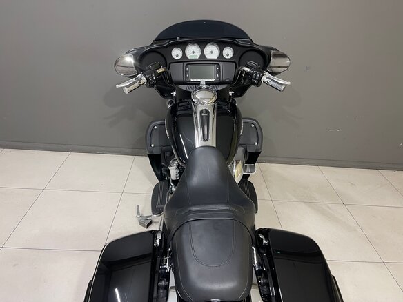2018 Harley-Davidson Street Glide, чёрный, 1650000 рублей - вид 10