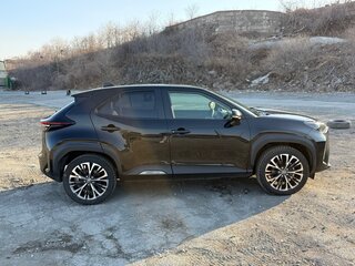 2021 Toyota Yaris Cross I, чёрный, 2230000 рублей, вид 4