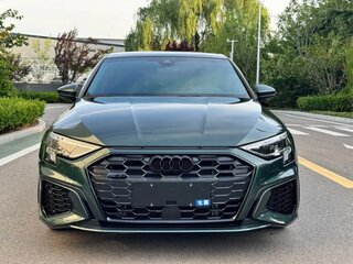 2023 Audi A3 Sportback 35 TFSI IV (8Y), зелёный, 2603906 рублей, вид 2