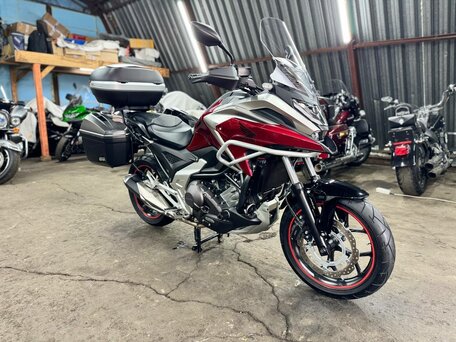 2023 Honda NC 750X, красный, 1075000 рублей, вид 1