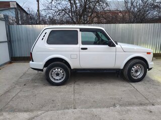 2018 Lada (ВАЗ) 2121 (4x4) I Рестайлинг, белый, 560000 рублей, вид 3