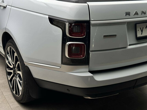 2019 Land Rover Range Rover Long IV Рестайлинг, белый, 7400000 рублей - вид 23