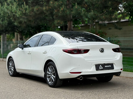 2022 Mazda 3 IV (BP), белый, 1970000 рублей, вид 5