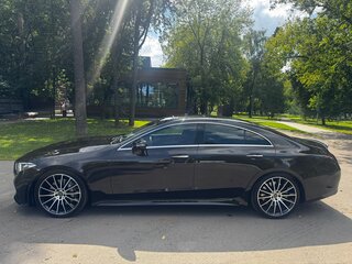 2020 Mercedes-Benz CLS 450 III (C257), чёрный, 6490000 рублей, вид 3