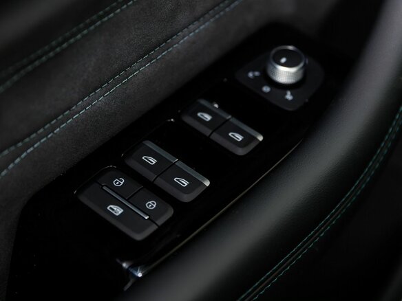 2026 Geely Monjaro I Рестайлинг, серый, 4954990 рублей - вид 19