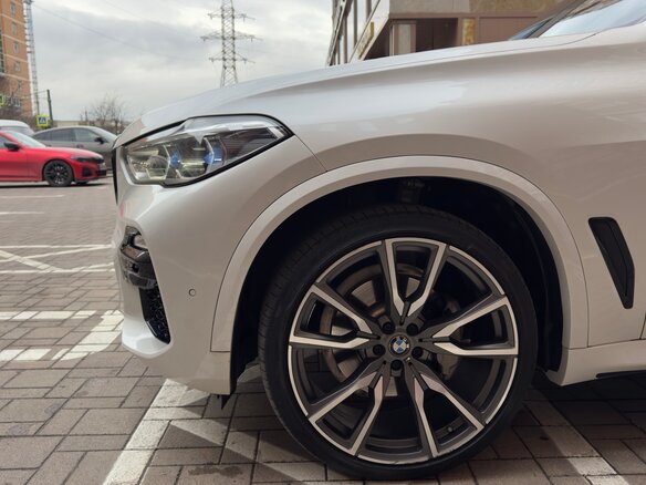 2020 BMW X5 40i IV (G05/G18), белый, 6800000 рублей - вид 14