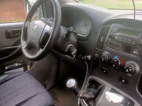2011 Hyundai Grand Starex, серебристый, 1150000 рублей, вид 3