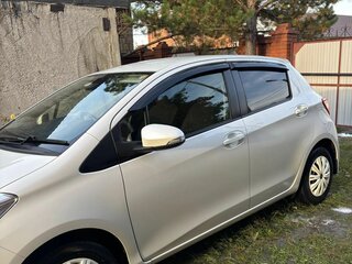 2019 Toyota Vitz III (XP130) Рестайлинг, белый, 951000 рублей, вид 4
