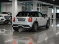 2022 Mini Hatch Cooper S III (F55/F56) Рестайлинг 2, серый, 3760000 рублей - вид 3