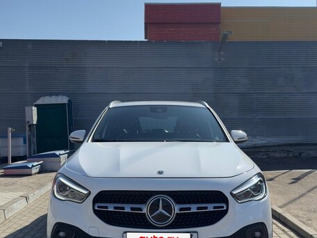 2023 Mercedes-Benz GLA 180 II (H247) Рестайлинг, белый, 3060600 рублей, вид 2