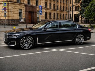 2019 BMW 7 серии Long 730Ld xDrive VI (G11/G12) Рестайлинг, чёрный, 5400000 рублей, вид 1
