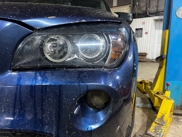 2010 BMW X1 20d I (E84), синий, 1300000 рублей - вид 8