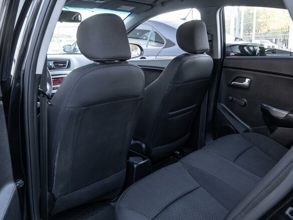 2016 Kia Rio III Рестайлинг, чёрный, 1085000 рублей - вид 10