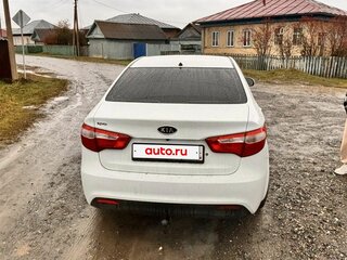 2012 Kia Rio III, белый, 750000 рублей, вид 5