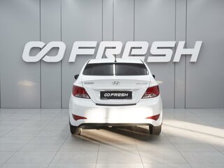 2015 Hyundai Solaris I Рестайлинг, белый, 769000 рублей, вид 4
