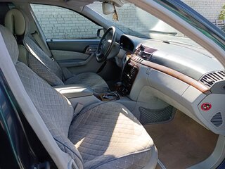 2001 Mercedes-Benz S-Класс 320 IV (W220), чёрный, 675000 рублей, вид 5