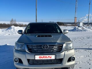 2013 Toyota Hilux VII Рестайлинг, серебристый, 1700000 рублей, вид 3