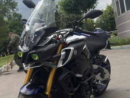 2017 Yamaha MT-10SP, серебристый, 1240000 рублей, вид 4