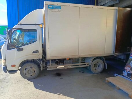 2013 Hino Series 300 (Dutro), белый, 2000000 рублей, вид 1