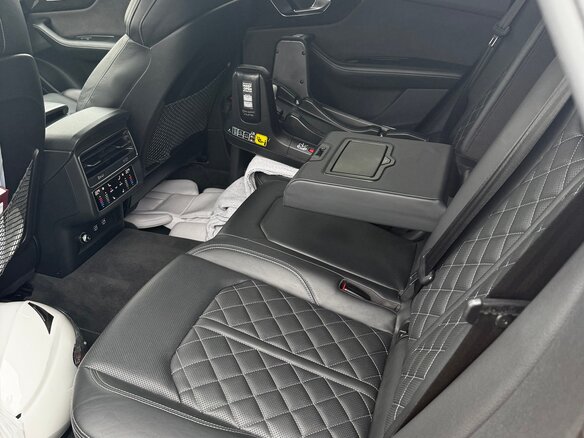 2018 Audi Q8 55 TFSI I (4M), оранжевый, 5950000 рублей - вид 14