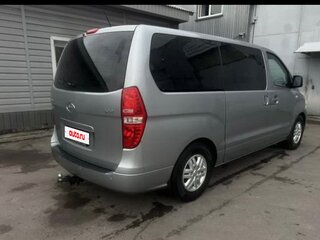 2017 Hyundai H-1 II Рестайлинг, серебристый, 2450000 рублей, вид 3