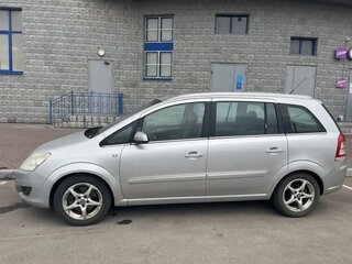 2008 Opel Zafira B Рестайлинг, серебристый, 550000 рублей, вид 2