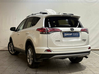 2017 Toyota RAV4 IV (XA40) Рестайлинг, белый, 2250000 рублей, вид 4