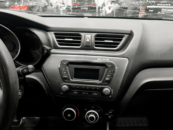 2012 Kia Rio 5-speed III, серый, 380000 рублей - вид 14