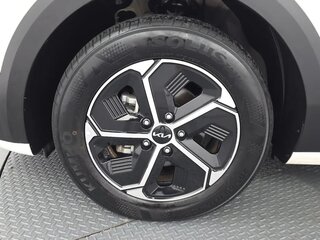 2023 Kia Niro II, белый, 1750000 рублей, вид 5