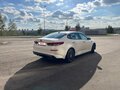 2020 Kia Optima IV Рестайлинг, белый, 1850000 рублей - вид 4