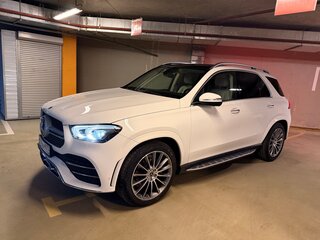 2021 Mercedes-Benz GLE 300 d II (V167), белый, 8200000 рублей, вид 1